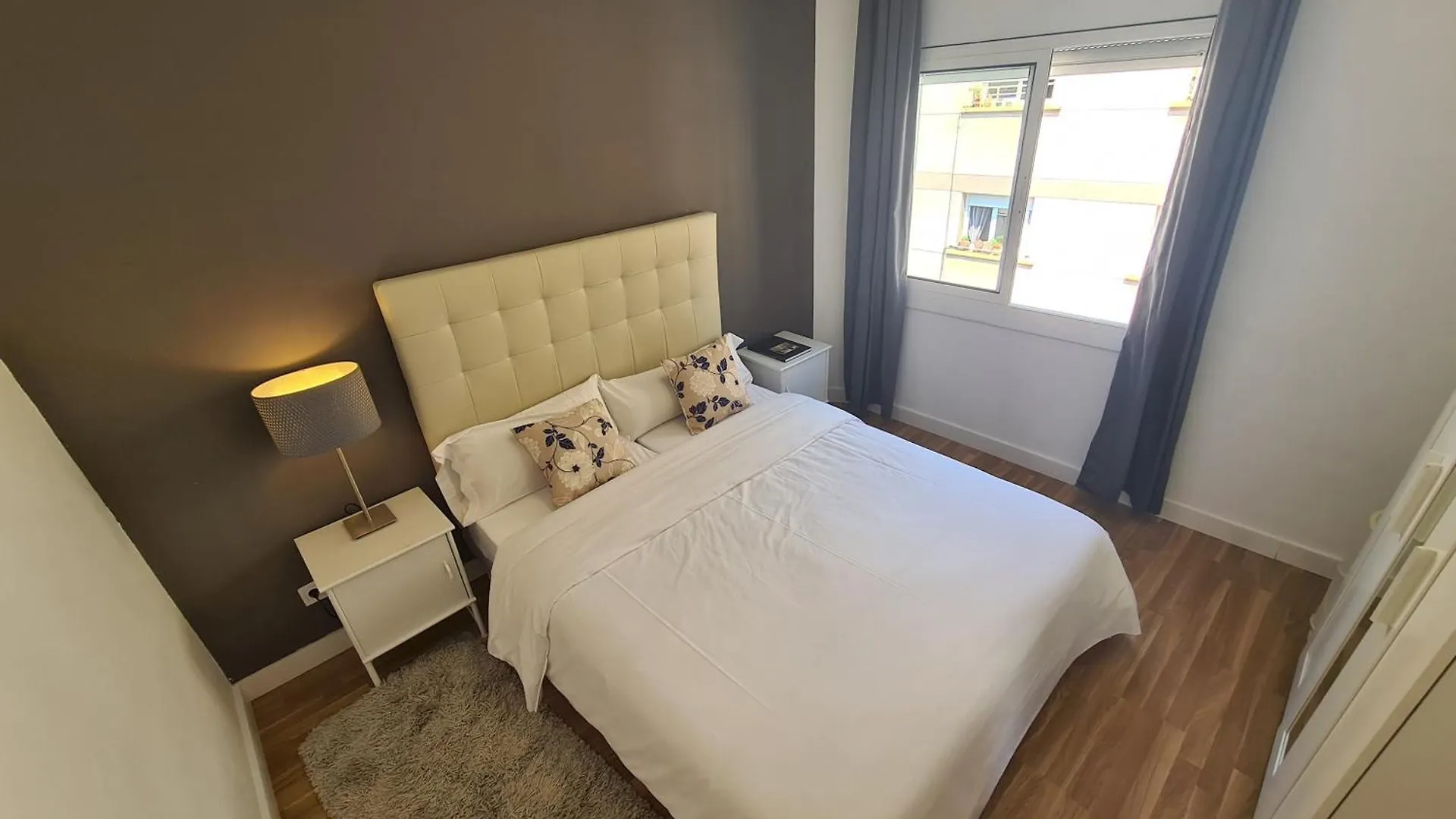 Walk To Camp Nou - Wi-Fi Ac 3 Bed By Myrentalhost L'Hospitalet de Llobregat 0*,  Spain