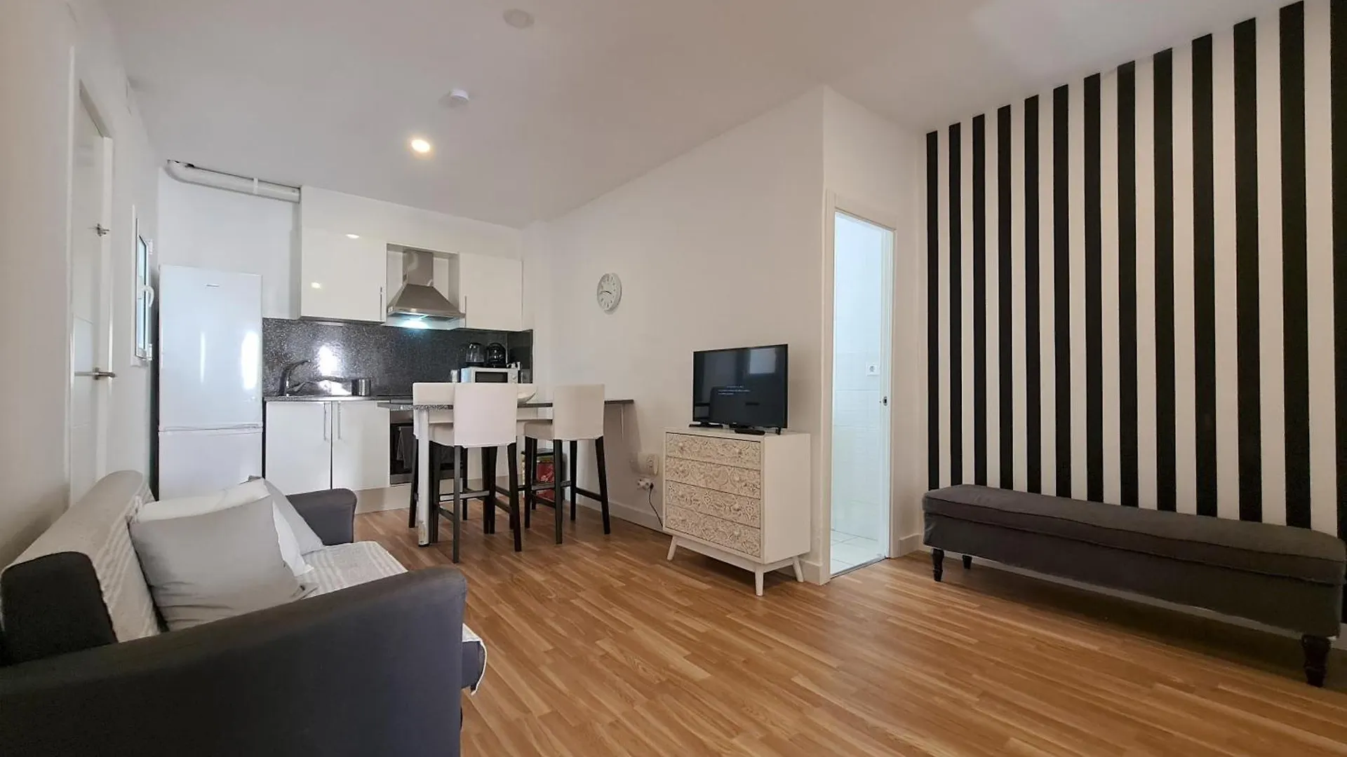 Walk To Camp Nou - Wi-Fi Ac 3 Bed By Myrentalhost L'Hospitalet de Llobregat Apartment