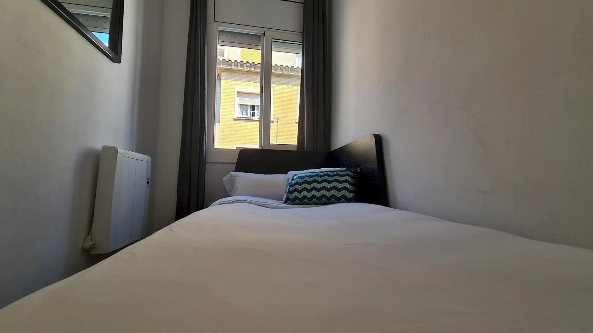 Walk To Camp Nou - Wi-Fi Ac 3 Bed By Myrentalhost L'Hospitalet de Llobregat 0*,  Spain