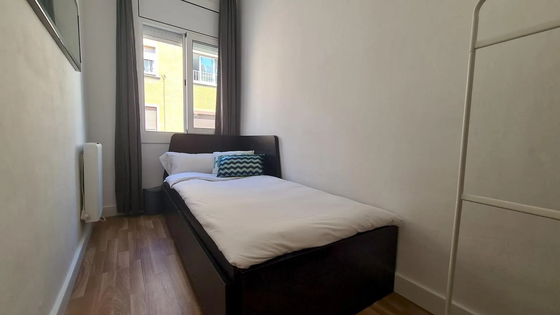 Apartment Walk To Camp Nou - Wi-Fi Ac 3 Bed By Myrentalhost L'Hospitalet de Llobregat