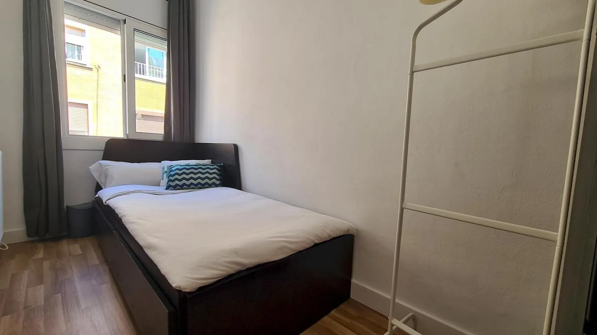 Walk To Camp Nou - Wi-Fi Ac 3 Bed By Myrentalhost L'Hospitalet de Llobregat 0*,