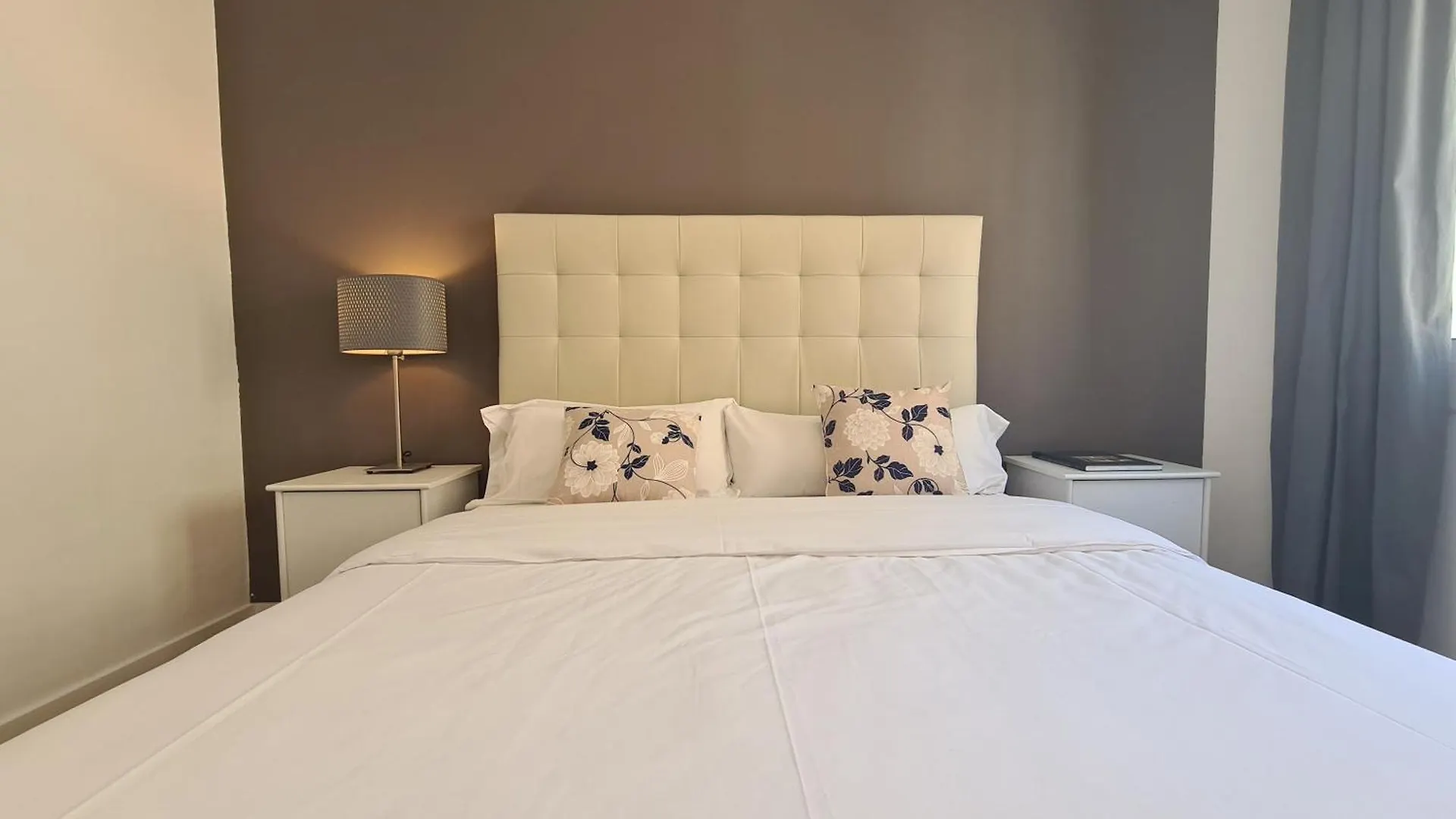 Apartment Walk To Camp Nou - Wi-Fi Ac 3 Bed By Myrentalhost L'Hospitalet de Llobregat