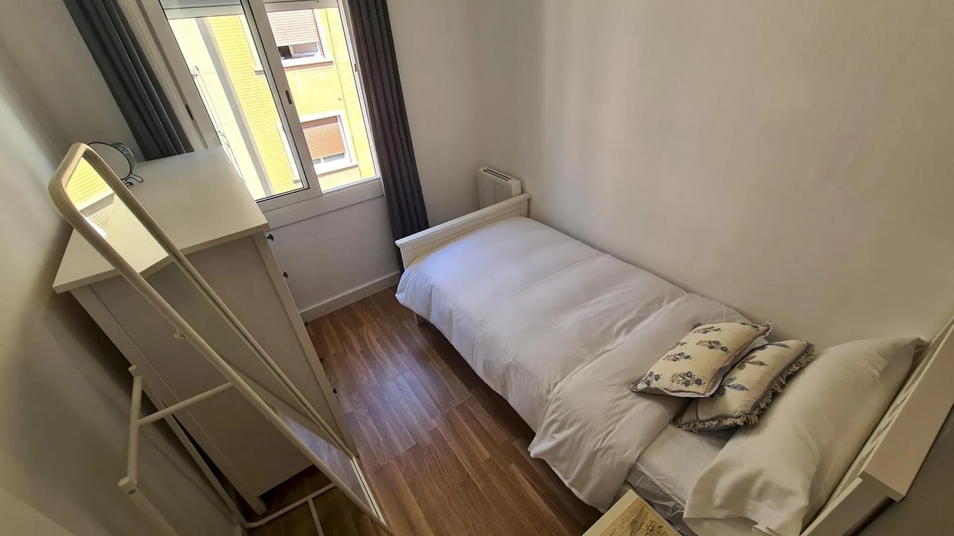Apartment Walk To Camp Nou - Wi-Fi Ac 3 Bed By Myrentalhost L'Hospitalet de Llobregat