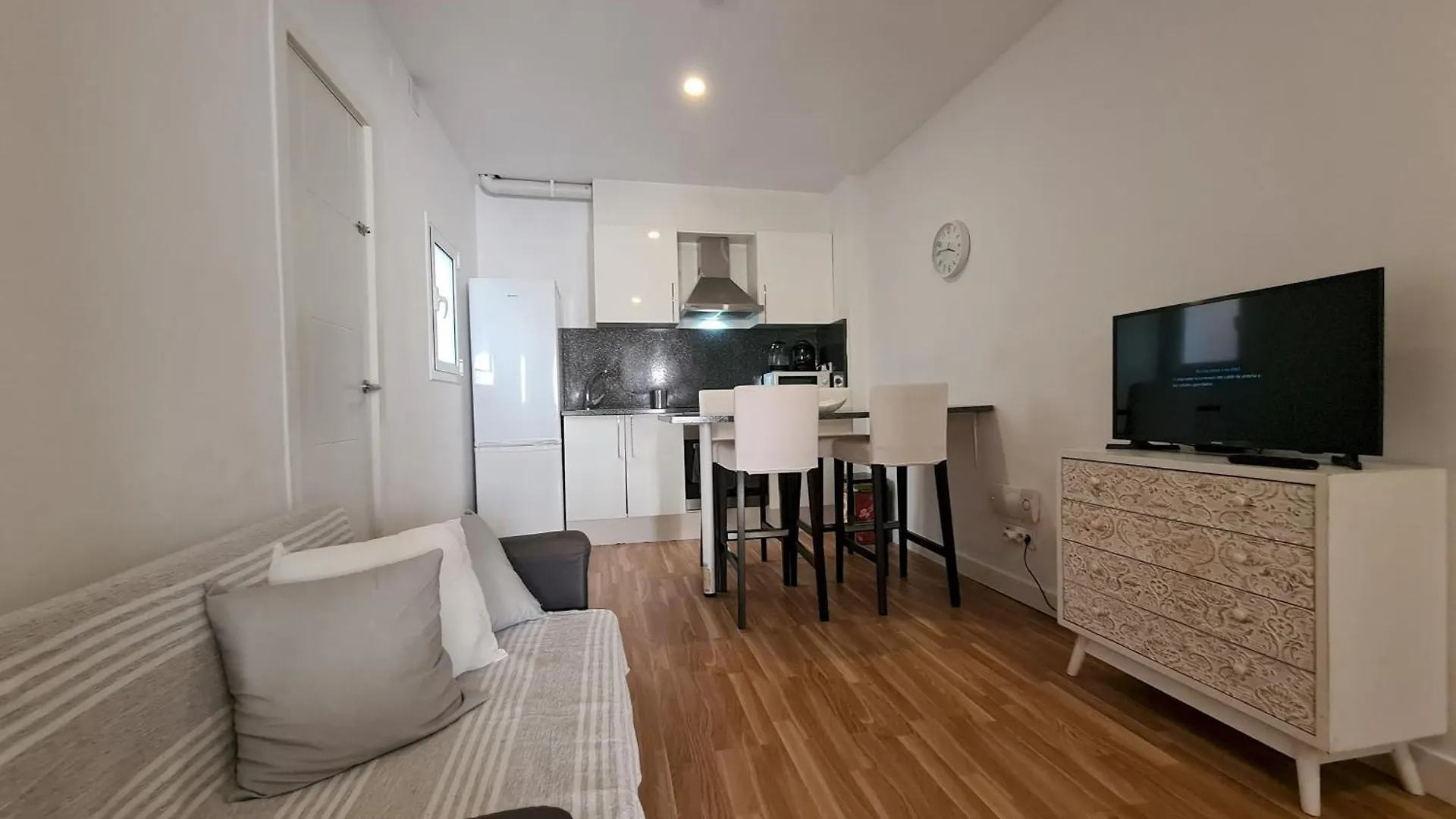 Walk To Camp Nou - Wi-Fi Ac 3 Bed By Myrentalhost L'Hospitalet de Llobregat