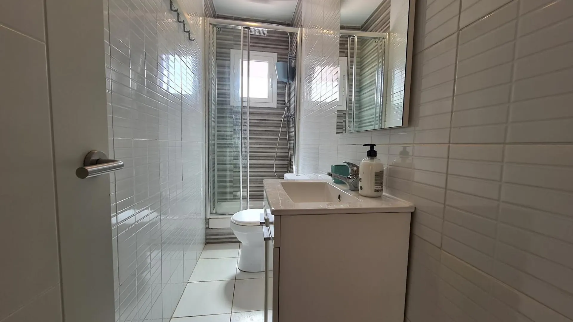 Walk To Camp Nou - Wi-Fi Ac 3 Bed By Myrentalhost L'Hospitalet de Llobregat Apartment